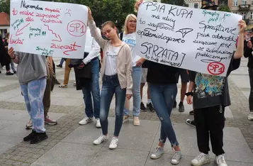 Masz Głos w Chełmnie. Happening przed ratuszem [fot. Agnieszka Waszkiewicz]