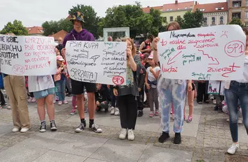 Masz Głos w Chełmnie. Happening przed ratuszem [fot. Agnieszka Waszkiewicz]