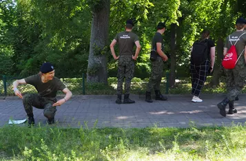 Akcja znakowania psich odchodów na ulicach Chełmna