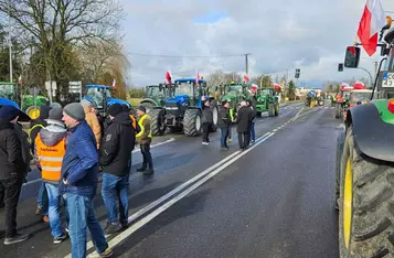 Ogólnopolski strajk rolników. Kilkaset osób protestuje pod Chełmnem/ Fot. Bartosz Kubacki