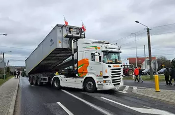 Ogólnopolski strajk rolników. Kilkaset osób protestuje pod Chełmnem/ Fot. Bartosz Kubacki