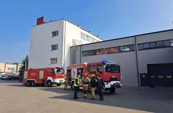 Ewakuacja w zakładzie produkcyjnym w Chełmnie/ Fot. KP PSP Chełmno