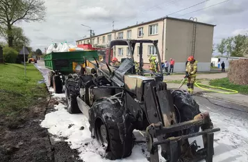 Pod Chełmnem spaliła się maszyna rolnicza/ Fot. KP PSP w Chełmnie