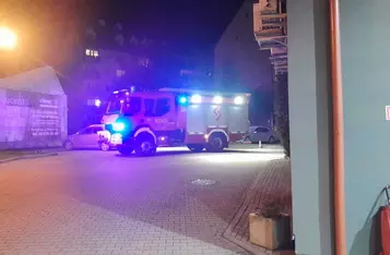 Nocne zgłoszenie ze stacji paliw w Chełmnie postawiło na nogi 3 zastępy straży pożarnej/ Fot. KP PSP Chełmno
