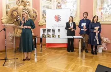 Uroczystość wręczenia nagród Stalowy Anioł, fot. Szymon Zdziebło/tarantoga.pl dla UMWKP