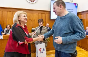 Sesja osób z niepełnosprawnościami, 3 grudnia 2024, fot. Szymon Zdziebło/tarantoga.pl dla UMWKP