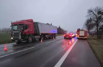 Na DK 91 pod Chełmnem zderzyły się trzy auta/ Fot. KP PSP Chełmno