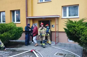 Pożar na os. Skłodowskiej w Chełmnie/ Fot. KP PSP Chełmno