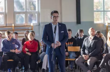 Spotkanie w sprawie uruchomienia naboru wniosków w LGD adresowanego do klubów młodzieżowych, fot. Mikołaj Kuras dla UMWKP
