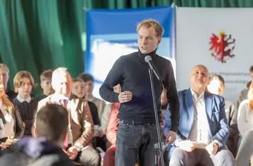 Spotkanie w sprawie uruchomienia naboru wniosków w LGD adresowanego do klubów młodzieżowych, fot. Mikołaj Kuras dla UMWKP