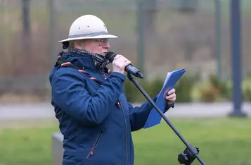 Kolęda dla Nieobecnych, uroczyste spotkanie pod pomnikiem w toruńskim Parku Pamięci, fot. Mikołaj Kuras dla UMWKP