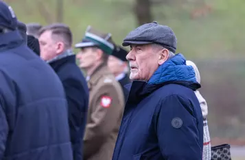 Kolęda dla Nieobecnych, uroczyste spotkanie pod pomnikiem w toruńskim Parku Pamięci, fot. Mikołaj Kuras dla UMWKP