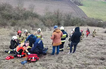 Wypadek z udziałem paralotniarza pod Chełmnem/ Fot. KP PSP Chełmno