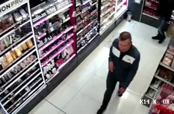 Złodzieje okradli market i drogerię w Świeciu/ Fot. KPP Świecie