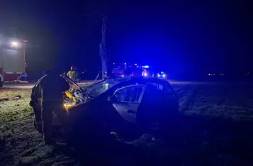 W gminie Chełmno dachowało osobowe auto/ Fot. KP PSP Chełmno