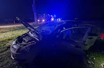 W gminie Chełmno dachowało osobowe auto/ Fot. KP PSP Chełmno
