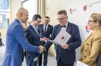 Ceremonia wręczenia umów FEdKP, fot. Szymon Zdziebło/tarantoga dla UMWKP