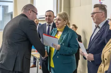 Ceremonia wręczenia umów FEdKP, fot. Szymon Zdziebło/tarantoga dla UMWKP