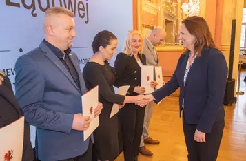 Wręczenie nominacji członkom Europejskiego Korpusu Radnych fot. Mikołaj Kuras dla UMWKP