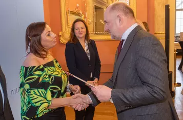 Wręczenie nominacji członkom Europejskiego Korpusu Radnych fot. Mikołaj Kuras dla UMWKP