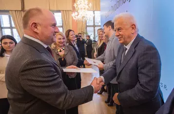 Wręczenie nominacji członkom Europejskiego Korpusu Radnych fot. Mikołaj Kuras dla UMWKP