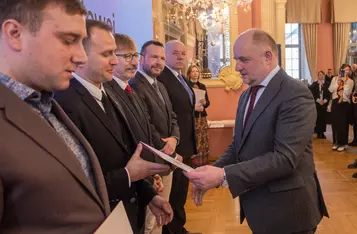 Wręczenie nominacji członkom Europejskiego Korpusu Radnych fot. Mikołaj Kuras dla UMWKP