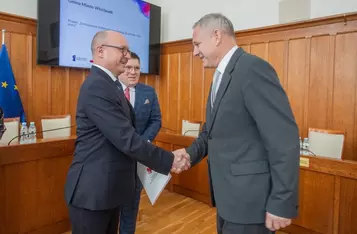 Wręczenie umów o finansowanie projektów środkami FEdKP, fot. Mikołaj Kuras dla UMWKP