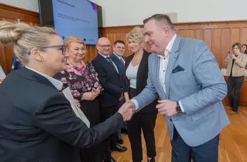 Wręczenie umów o finansowanie projektów środkami FEdKP, fot. Mikołaj Kuras dla UMWKP