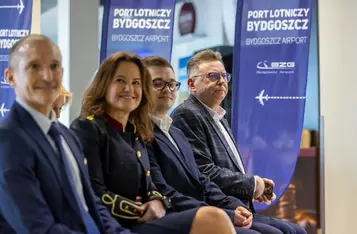 Spotkanie w Porcie Lotniczym Bydgoszcz, fot. Tomasz Czachorowski/eventphoto dla UMWKP