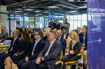 Spotkanie w Porcie Lotniczym Bydgoszcz, fot. Tomasz Czachorowski/eventphoto dla UMWKP