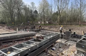 Prace w zespole pałacowo-parkowym w Nawrze, fot. KPCD