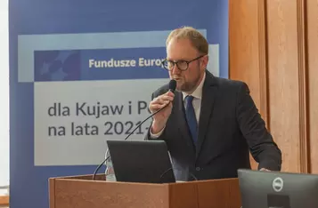 Uroczystość wręczenia umów FEdKP, 13 czerwca 2025 r., fot. Mikołaj Kuras dla UMWKP