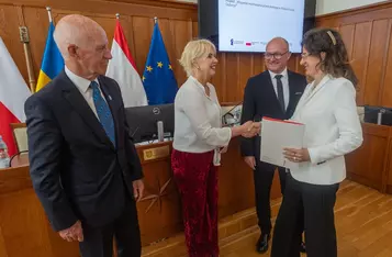 Uroczystość wręczenia umów FEdKP, 13 czerwca 2025 r., fot. Mikołaj Kuras dla UMWKP