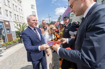 Przekazanie sprzętu jednostkom OSP, fot. Mikołaj Kuras dla UMWKP
