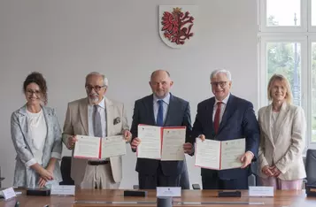 Podpisanie porozumienia na rzecz utworzenia Międzynarodowego Instytutu Polskiej Akademii Nauk, fot. Mikołaj Kuras dla UMWKP