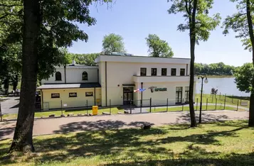 Kruszwica, nowa siedziba Nadgoplańskiego Parku Tysiąclecia, fot. Szymon Zdziebło tarantoga.pl dla UMWKP