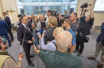 Uroczystość podpisania umów na projekty kolejowe, fot. Mikołaj Kuras dla UMWKP
