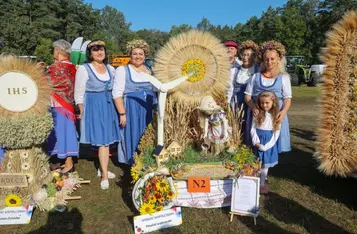 Konkurs wieńców dożynkowych, fot. Mikołaj Kuras dla UMWKP