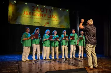 Chełmiński Przegląd Artystycznych Zespołów Klubów Seniora „Złoty Jesienny Liść”/ Fot. Pitrex