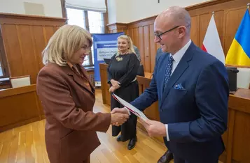 Przekazanie umów o finansowanie projektów w ramach FEdKP, 29 października 2025, fot. Mikołaj Kuras dla UMWKP
