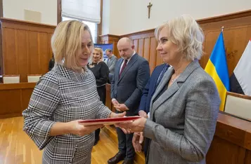 Przekazanie umów o finansowanie projektów w ramach FEdKP, 29 października 2025, fot. Mikołaj Kuras dla UMWKP