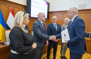 Przekazanie umów o finansowanie projektów w ramach FEdKP, 29 października 2025, fot. Mikołaj Kuras dla UMWKP