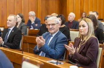 Uroczystość wręczenia umów FEdKP / fot. Szymon Zdziebło/tarantoga.pl dla UMWKP