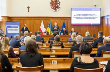 Uroczystość wręczenia umów FEdKP / fot. Szymon Zdziebło/tarantoga.pl dla UMWKP