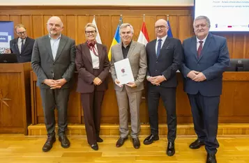 Uroczystość wręczenia umów FEdKP / fot. Szymon Zdziebło/tarantoga.pl dla UMWKP