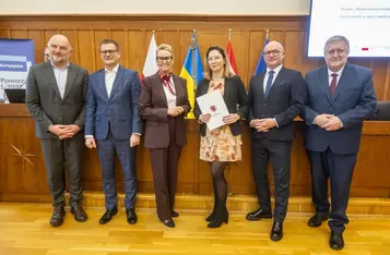 Uroczystość wręczenia umów FEdKP / fot. Szymon Zdziebło/tarantoga.pl dla UMWKP