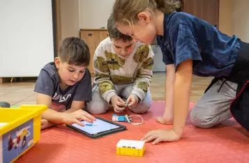 Klub młodzieżowy w Chełmży, fot. Szymon Zdziebło/tarantoga.pl dla UMWKP
