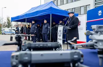 Uroczyste przekazanie sprzętu policji, fot. Tomasz Czachorowski/eventphoto.com.pl dla UMWKP