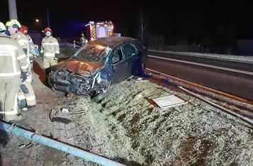 Dachowanie na dk 55 w Wabczu pod Chełmnem/ Fot. KP PSP Chełmno