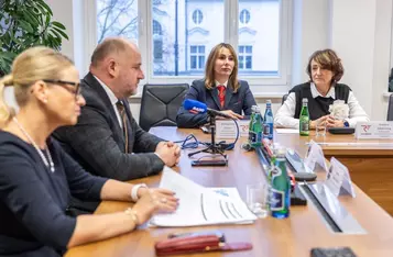 Konferencja dotycząca nowego rozkładu jazdy pociągów, fot. Szymon Zdziebło/tarantoga.pl dla UMWKP